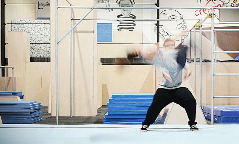 Parkour und Freerunning Training Wien Kinder und Jugendliche Indoor